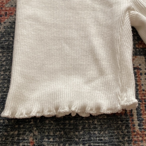 🤍Zara White Ribbed Bike Shorts - Picture 3 of 4